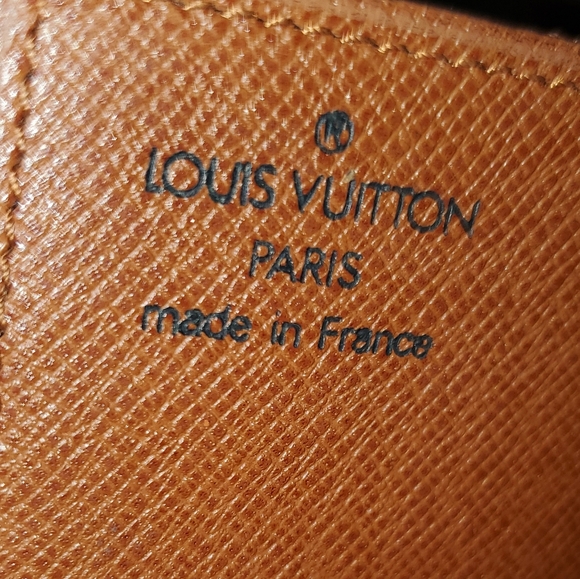 Louis Vuitton Wallet Card Case with Dust Bag and Box ❤️⚜️❤️ - Picture 3 of 11